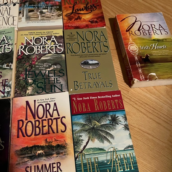 Nora Roberts Book Collection - Picture 4 of 7